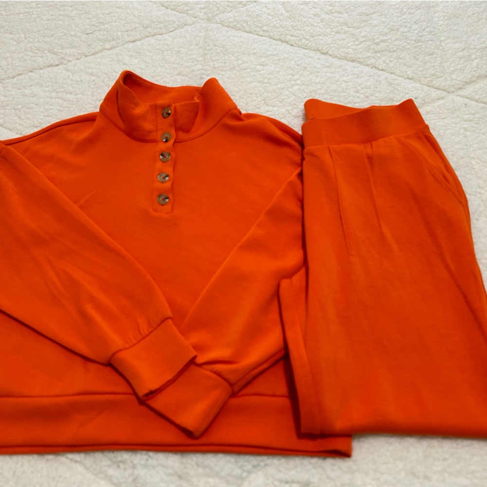 Orange sweatsuit